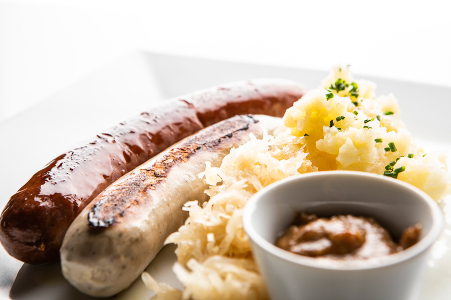 Oktoberfest comida salchichas