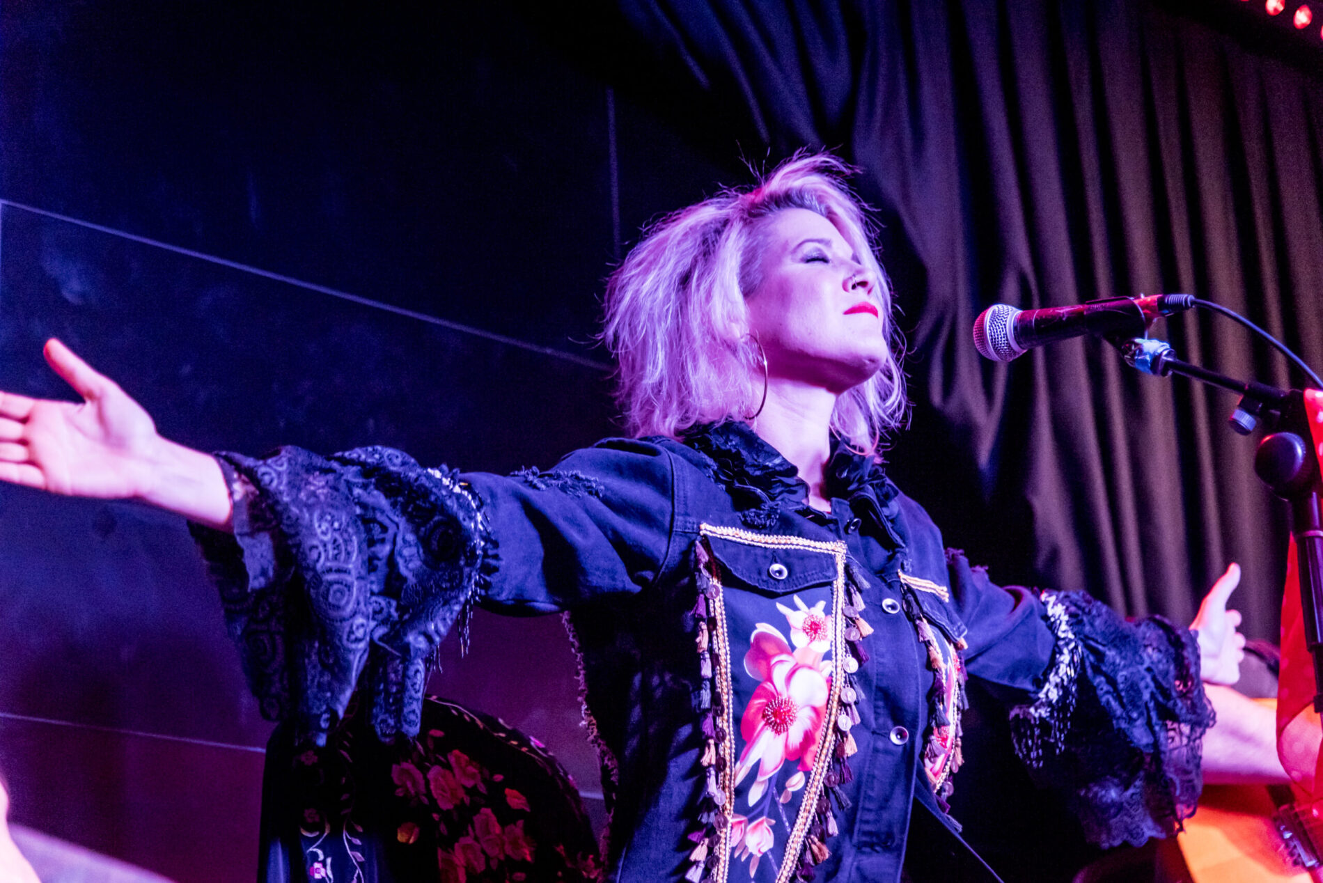 Galería de fotos – Concierto Reina Roja