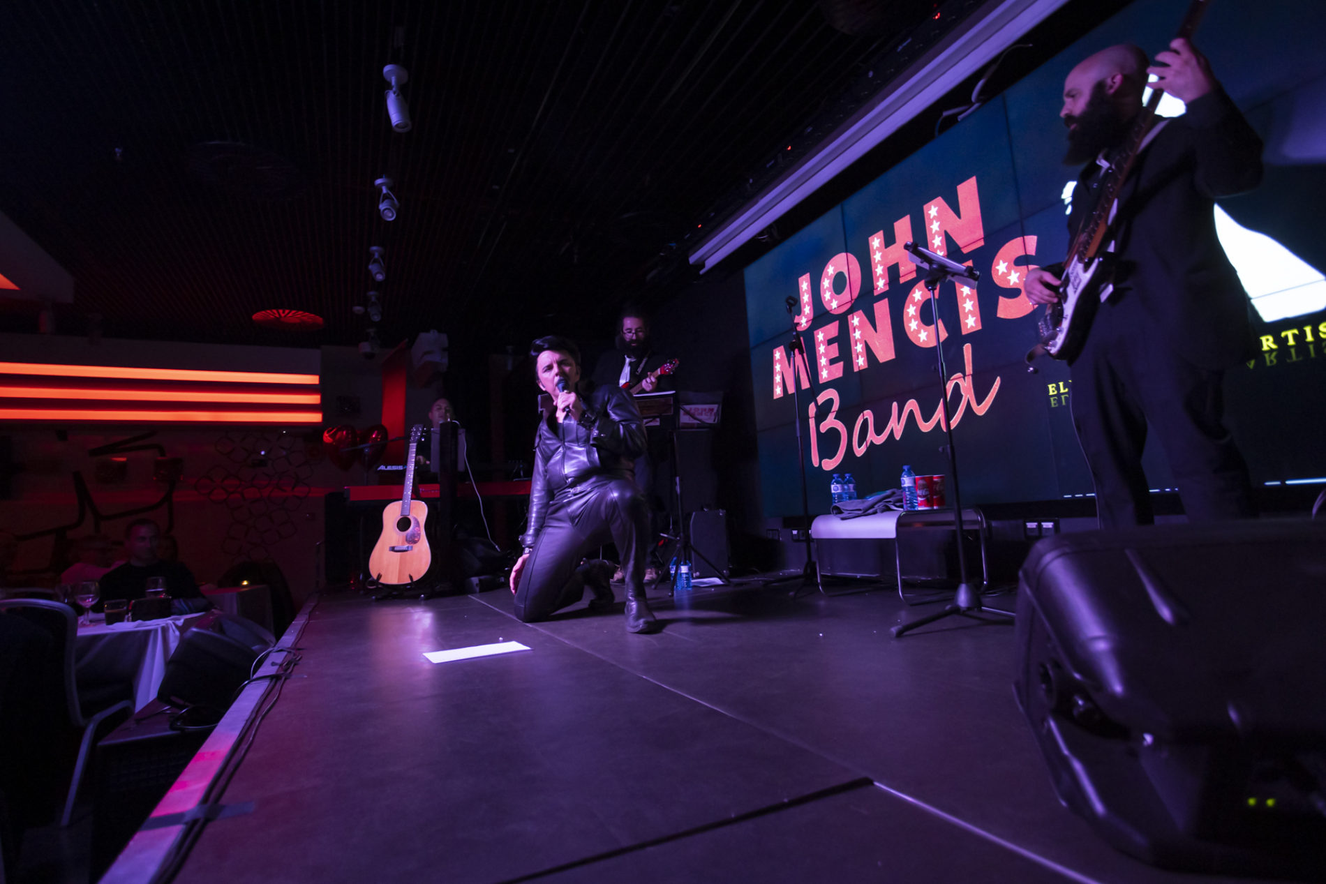 Tributo a Elvis en San Valentín.