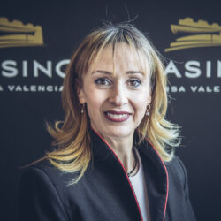 Entrevista Mª Carmen Nova: «A todos los empleados que nos implicamos tanto se nos ayuda para crecer en lo personal y profesionalmente en la empresa.»